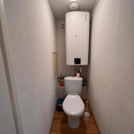 Spacieux 70m 8pers 3 Pieces Apartment